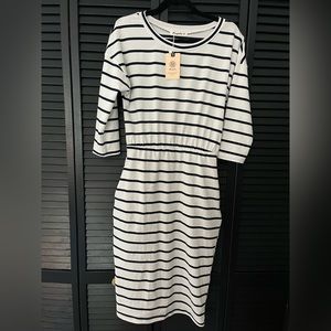 Black and White Striped Dress - Pockets - Bodycon - Medium